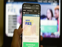 Comissão da Câmara aprova inclusão de cursos à distância no FIES